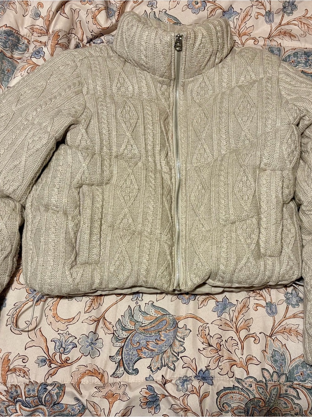 Hollister Cream Cable-Knit Puffer Jacket